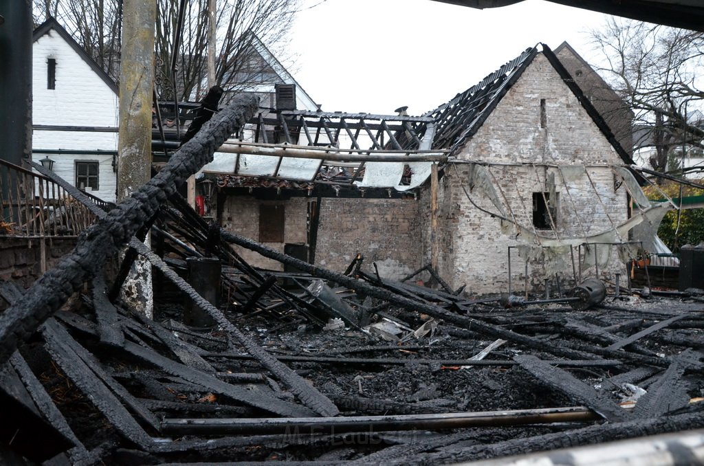 Feuer 3 Zum Treppchen Koeln Rodenkirchen Kirchstr Steinstr P237.JPG - Miklos Laubert